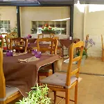Hotel Logis- & Restaurant Le Montligeon La Chapelle-Montligeon