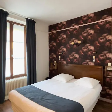 Hotel Logis- & Restaurant Le Montligeon 2*