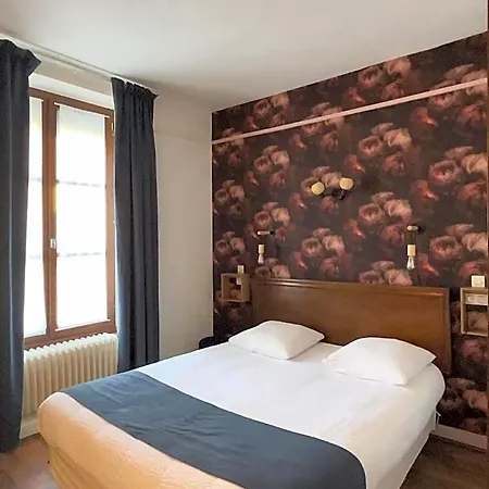 Hotel Logis- Hotel & Restaurant Le Montligeon La Chapelle-Montligeon