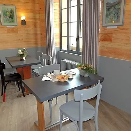 Logis- Hotel & Restaurant Le Montligeon Hotel