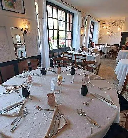 Hotel Logis- Hotel & Restaurant Le Montligeon 2*