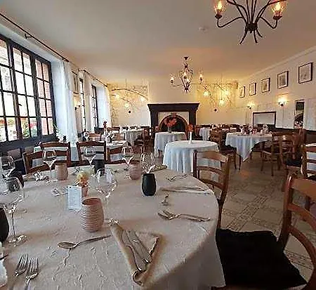 Logis- Hotel & Restaurant Le Montligeon 2* La Chapelle-Montligeon