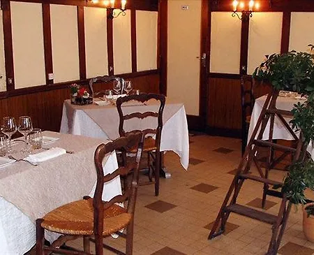 호텔 Logis- & Restaurant Le Montligeon La Chapelle-Montligeon