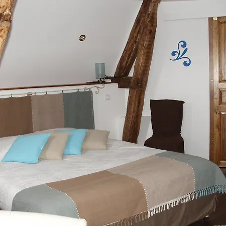 فندق Logis- & Restaurant Le Montligeon 2*