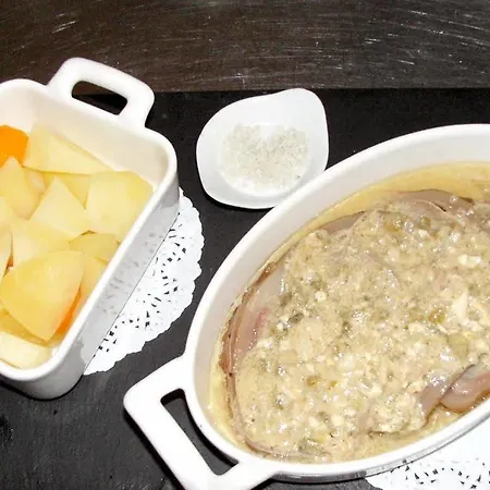 فندق Logis- & Restaurant Le Montligeon 2*