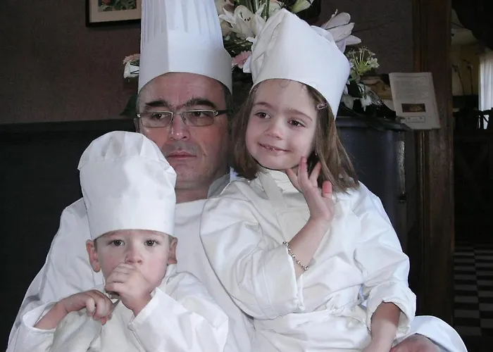 Logis- & Restaurant Le Montligeon 호텔