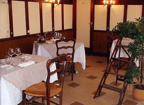 호텔 Logis- & Restaurant Le Montligeon La Chapelle-Montligeon